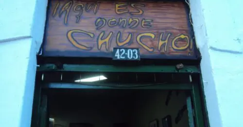 AQUI ES DONDE CHUCHO AQUI ES DONDE CHUCHO